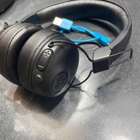 JLab Headphones Jlab Studio Bluetooth Wireless Onear Headphones